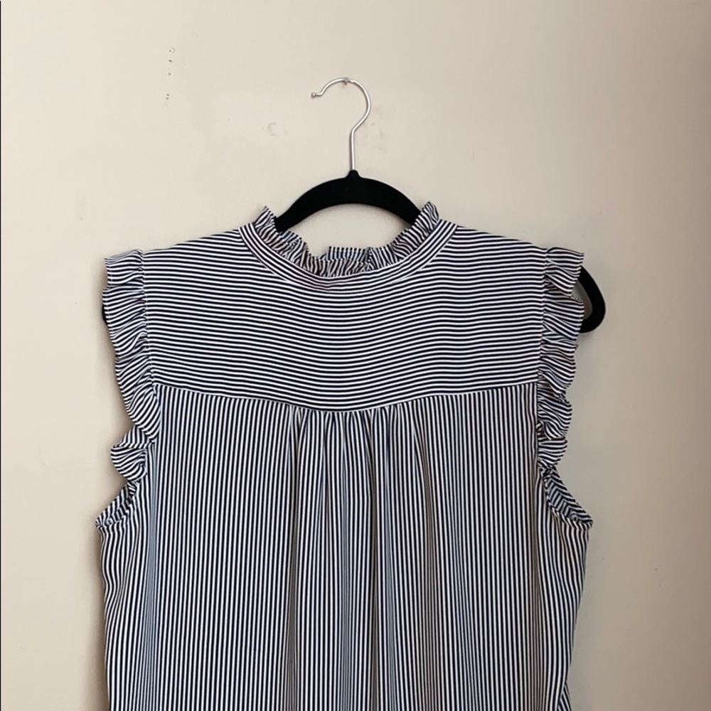 Striped Tank Top - Picture 5 of 6